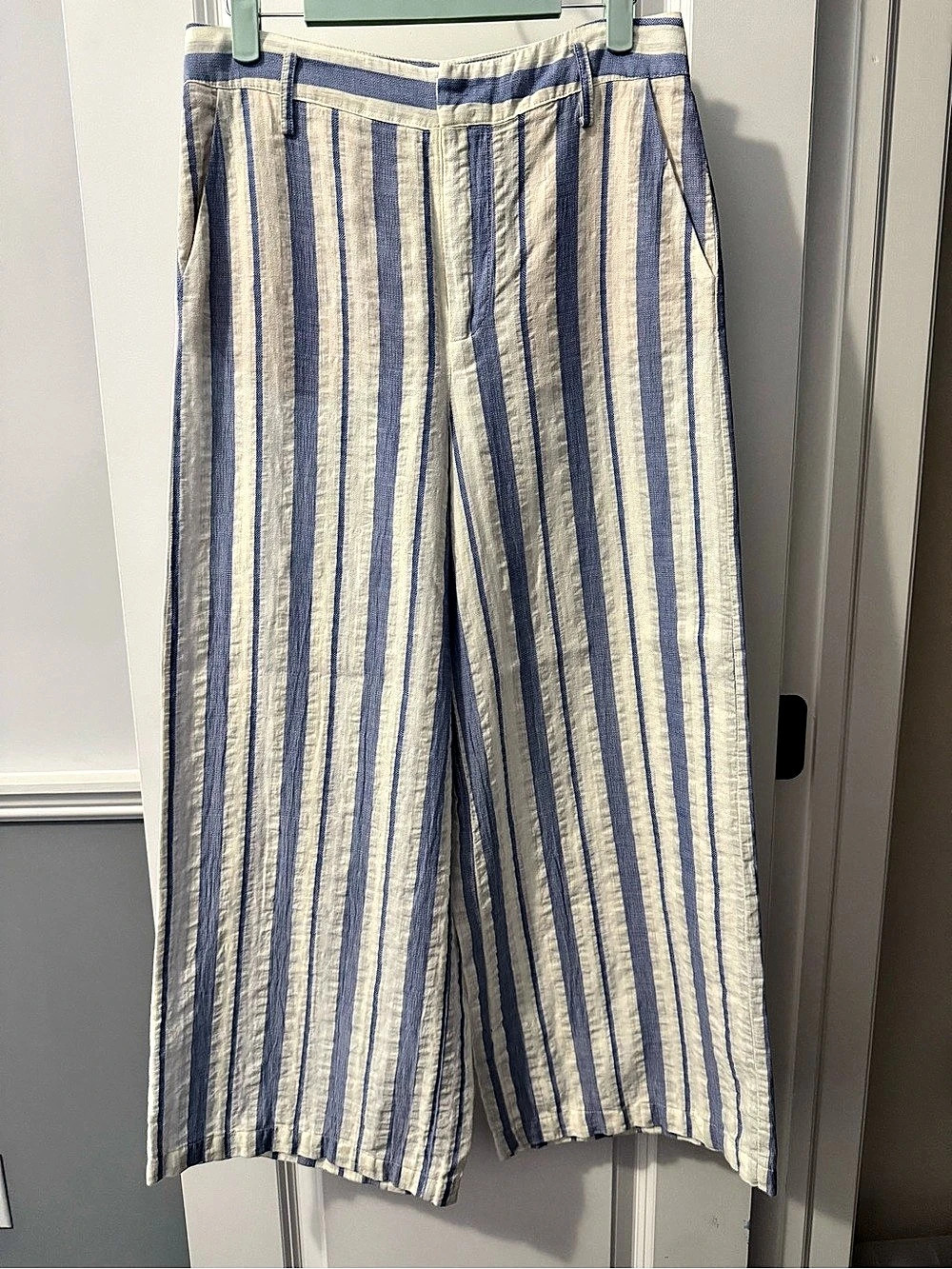 Anthropologie Striped Wide Leg Pants in Blue & White Size 2